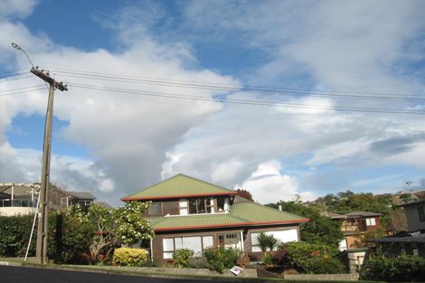 Photo of property in 168 Mellons Bay Road, Mellons Bay, Auckland, 2014