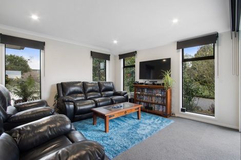 Photo of property in 37 Bert Wall Drive, Omokoroa, 3114
