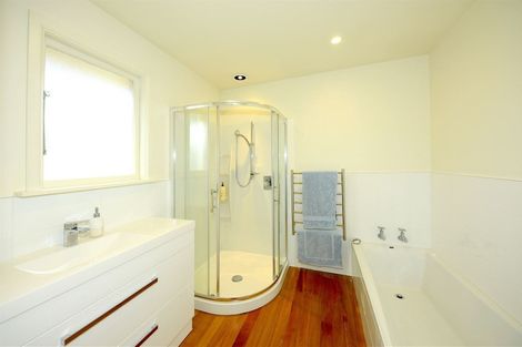 Photo of property in 12 Longmuir Street, Ilam, Christchurch, 8041