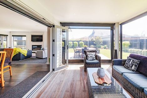 Photo of property in 3 Cheltenham Lane, Awapuni, Palmerston North, 4412