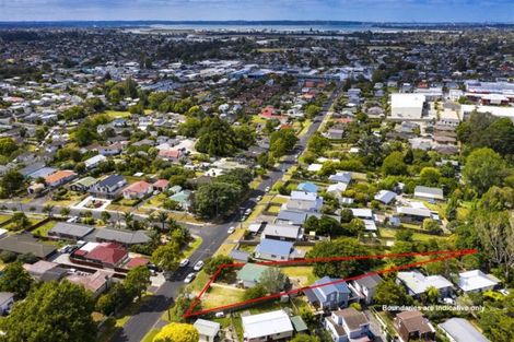 Photo of property in 15 Brandon Road, Glen Eden, Auckland, 0602