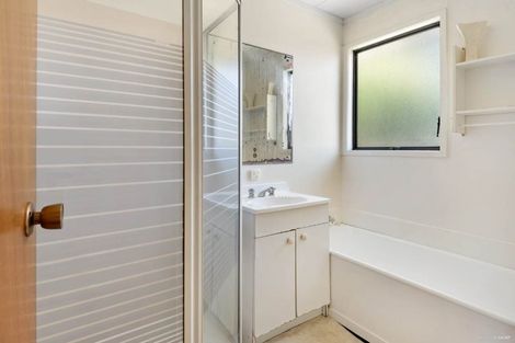 Photo of property in 139 Moire Road, West Harbour, Auckland, 0618