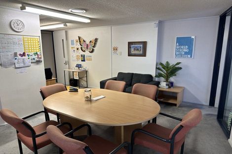 Photo of property in 337 Devon Street West, New Plymouth, 4310