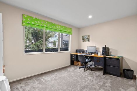 Photo of property in 2/31 Princes Street, Northcote Point, Auckland, 0627