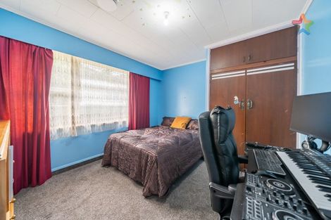 Photo of property in 60 Kairimu Street, Stokes Valley, Lower Hutt, 5019