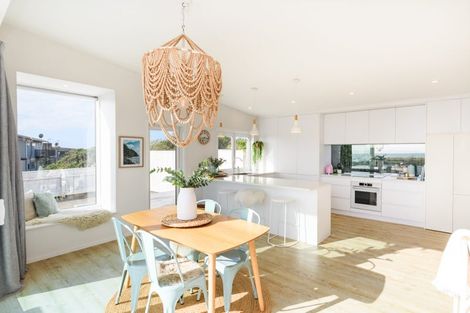 Photo of property in 21 Ocean Beach Street, Foxton Beach, Foxton, 4815