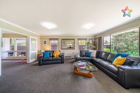 Photo of property in 25 Waddington Drive, Naenae, Lower Hutt, 5011