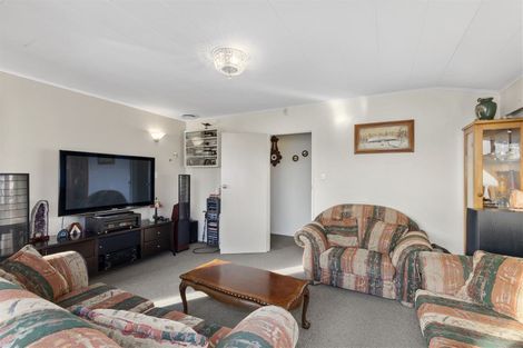 Photo of property in 8 Matthews Road, Wainuiomata, Lower Hutt, 5014