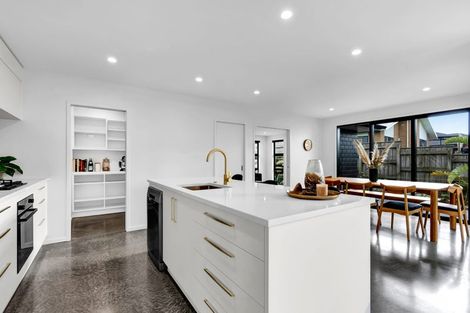 Photo of property in 9b James Drive, Bell Block, New Plymouth, 4312