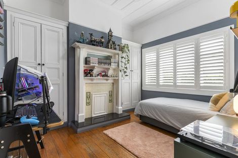 Photo of property in 15 Albert Road, Devonport, Auckland, 0624