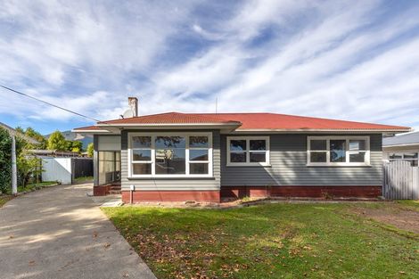 Photo of property in 293 Nayland Road, Stoke, Nelson, 7011