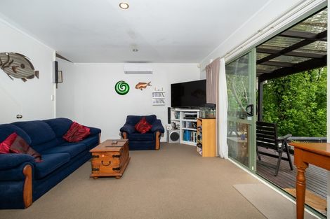 Photo of property in 1/39 Vina Place, Massey, Auckland, 0614