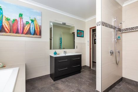 Photo of property in 28/500 Kinloch Road, Kinloch, Taupo, 3377