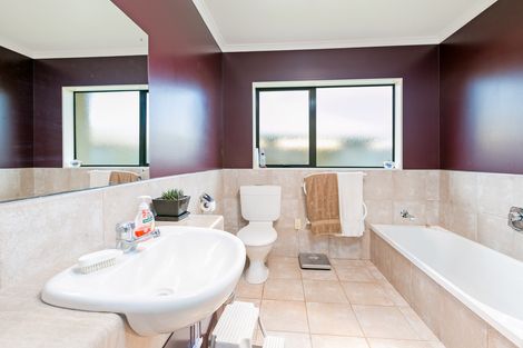 Photo of property in 699 Gloucester Road, Papamoa Beach, Papamoa, 3118