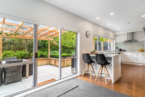 Photo of property in 2/54 Norwood Road, Bayswater, Auckland, 0622