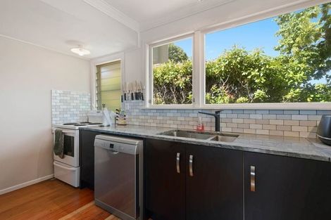 Photo of property in 43 Wakeman Road, Acacia Bay, Taupo, 3330