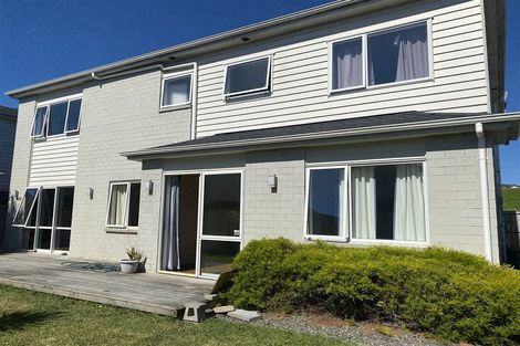 Photo of property in 21d Stamford Crescent, Flat Bush, Auckland, 2019