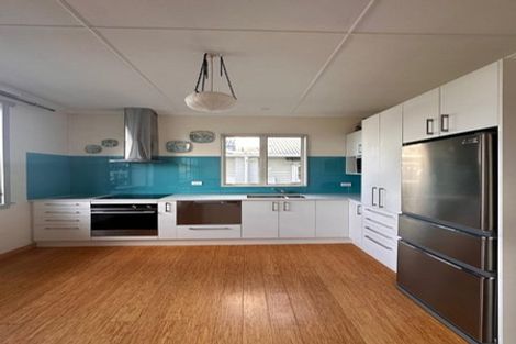 Photo of property in 201 Marine Parade, Seatoun, Wellington, 6022