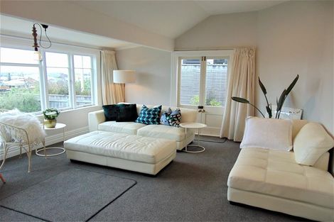 Photo of property in 14 Colenso Avenue, Hospital Hill, Napier, 4110