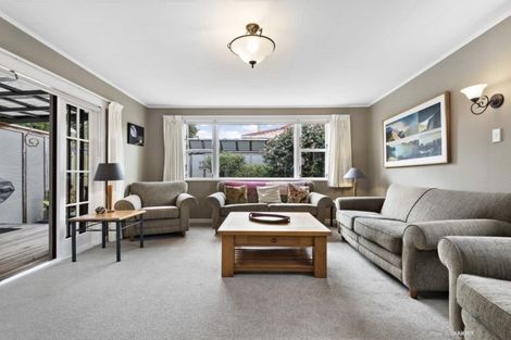 Photo of property in 10 Wayside, Miramar, Wellington, 6022