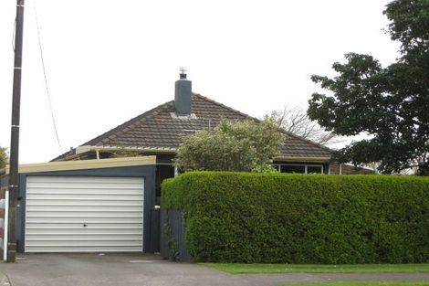 Photo of property in 136 Seaview Road, Westown, New Plymouth, 4310