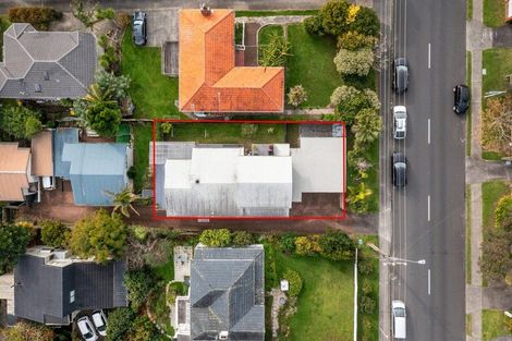 Photo of property in 2/133 Ocean View Road, Hillcrest, Auckland, 0627