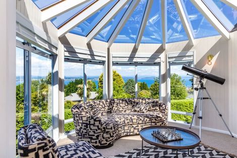 Photo of property in 2 Krissell Place, Acacia Bay, Taupo, 3330