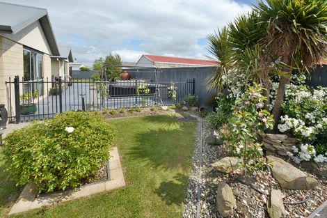 Photo of property in 14 Kura Place, Mosgiel, 9024