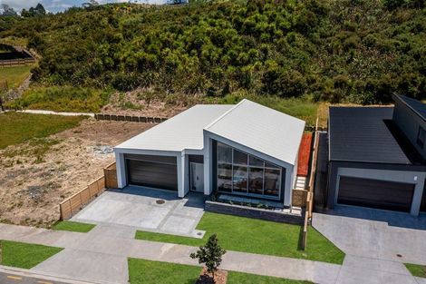 Photo of property in 46 Streamview Way, Long Bay, 0792