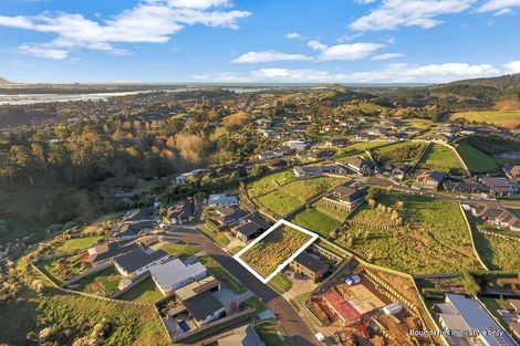 Photo of property in 18 Bob Carter Place, Welcome Bay, Tauranga, 3175