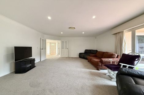 Photo of property in 14 Sylvan Way, Silverstream, Upper Hutt, 5019