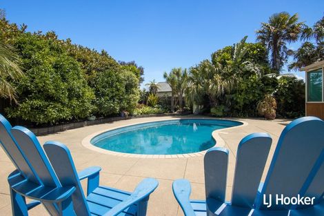 Photo of property in 127 Koutunui Road, Athenree, Katikati, 3177