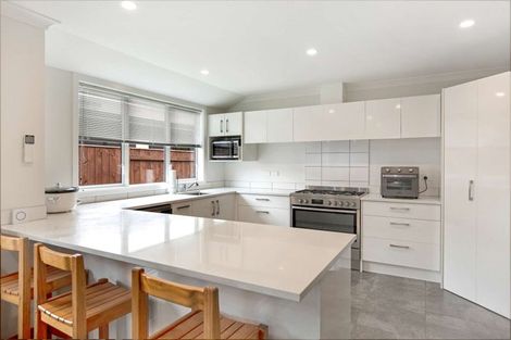 Photo of property in 15 Serenity Crescent, Kelvin Grove, Palmerston North, 4414