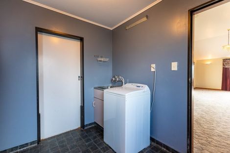 Photo of property in 12 Gertrude Street, Dannevirke, 4930