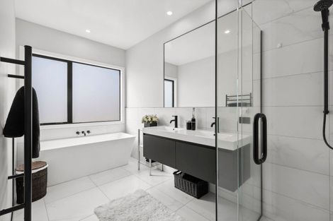 Photo of property in 3 Alan Livingston Drive, Cambridge, 3434