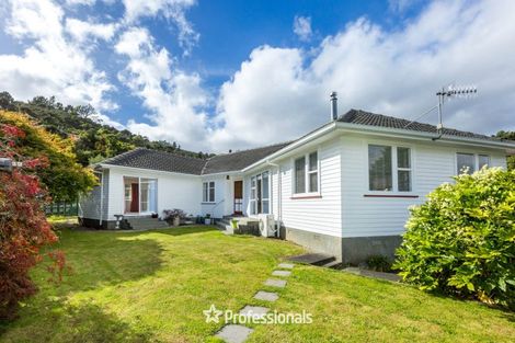 Photo of property in 56 Thomas Street, Stokes Valley, Lower Hutt, 5019