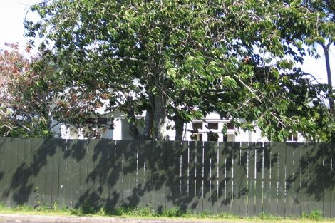 Photo of property in 36 Avondale Road, Avondale, Auckland, 1026