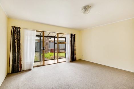 Photo of property in 1/73 Mangere Road, Otahuhu, Auckland, 1062