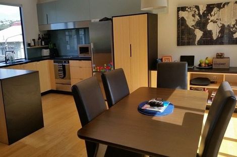 Photo of property in 76 Brougham Street, Mount Victoria, Wellington, 6011