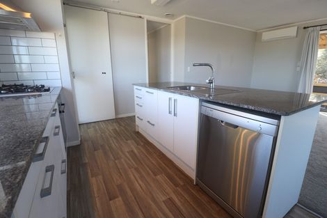 Photo of property in 9 Elizabeth Drive, West Harbour, Auckland, 0618