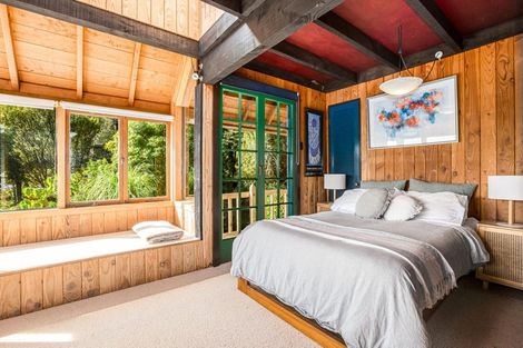 Photo of property in 3 Huia Road, Days Bay, Lower Hutt, 5013