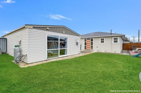 Photo of property in 28 Leeds Street, Milson, Palmerston North, 4414