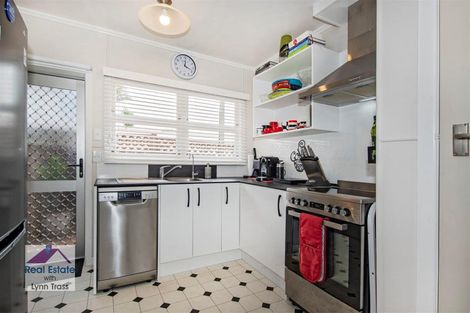 Photo of property in 11 Lupton Avenue, Kensington, Whangarei, 0112
