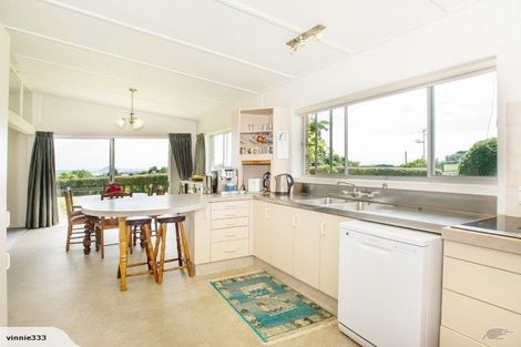 Photo of property in 430 Kaitemako Road, Welcome Bay, Tauranga, 3175