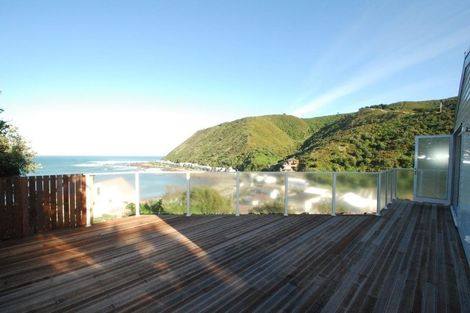 Photo of property in 4/6 Robertson Street, Owhiro Bay, Wellington, 6023