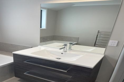 Photo of property in 17 Pipi Crescent, Tuakau, 2121