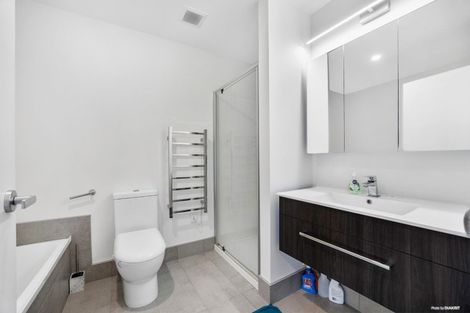 Photo of property in 28 Komanawa Lane, Mount Wellington, Auckland, 1062