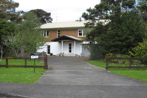 Photo of property in 21 The Terrace, Herald Island, Auckland, 0618