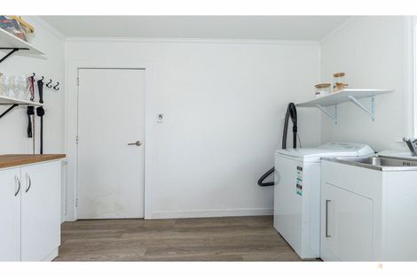 Photo of property in 17 Parsonage Road, Waimate, 7924