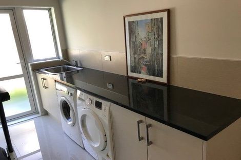 Photo of property in 76 Kyle Road, Greenhithe, Auckland, 0632